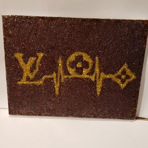 LV glitter heart beat picture
